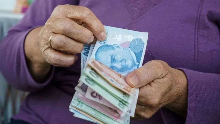 En yüksek emekli promosyonu veren bankalar belli oldu