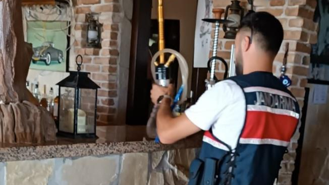 Belgesiz nargile sunumu yapan işletmeye ceza kesildi