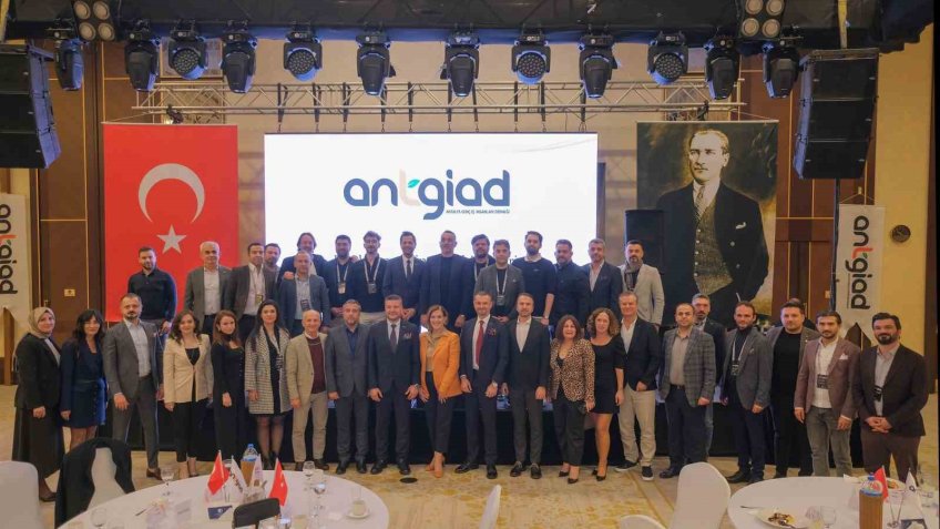 ANTGİAD’da dijitalleşme, yapay zeka, inovasyon ve liderlik konuları ele alındı