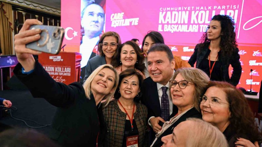Başkan Böcek: “Kadınlarımız için önemli projeler hayata geçirdik”