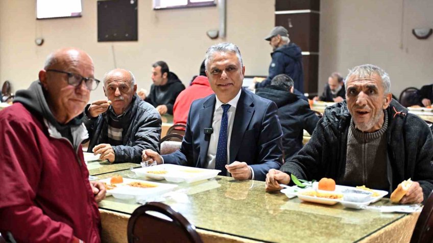 Muratpaşa’da dayanışma sofrası büyüyor