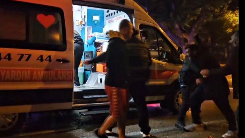 Takla atan araçtan gençler yola savruldu, arkadaşı "Onlara bir şey olmasın ben öleyim" diye ağladı