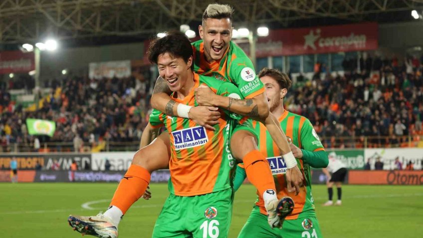 Alanyaspor: 3 -  0 Gaziantep FK