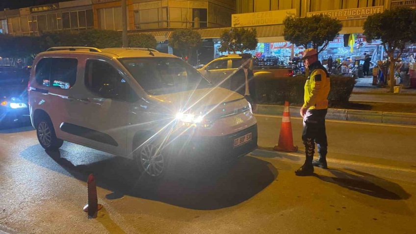 Alanya’da sürücülere 1 günde  2 milyon 700 bin 560 TL para cezası