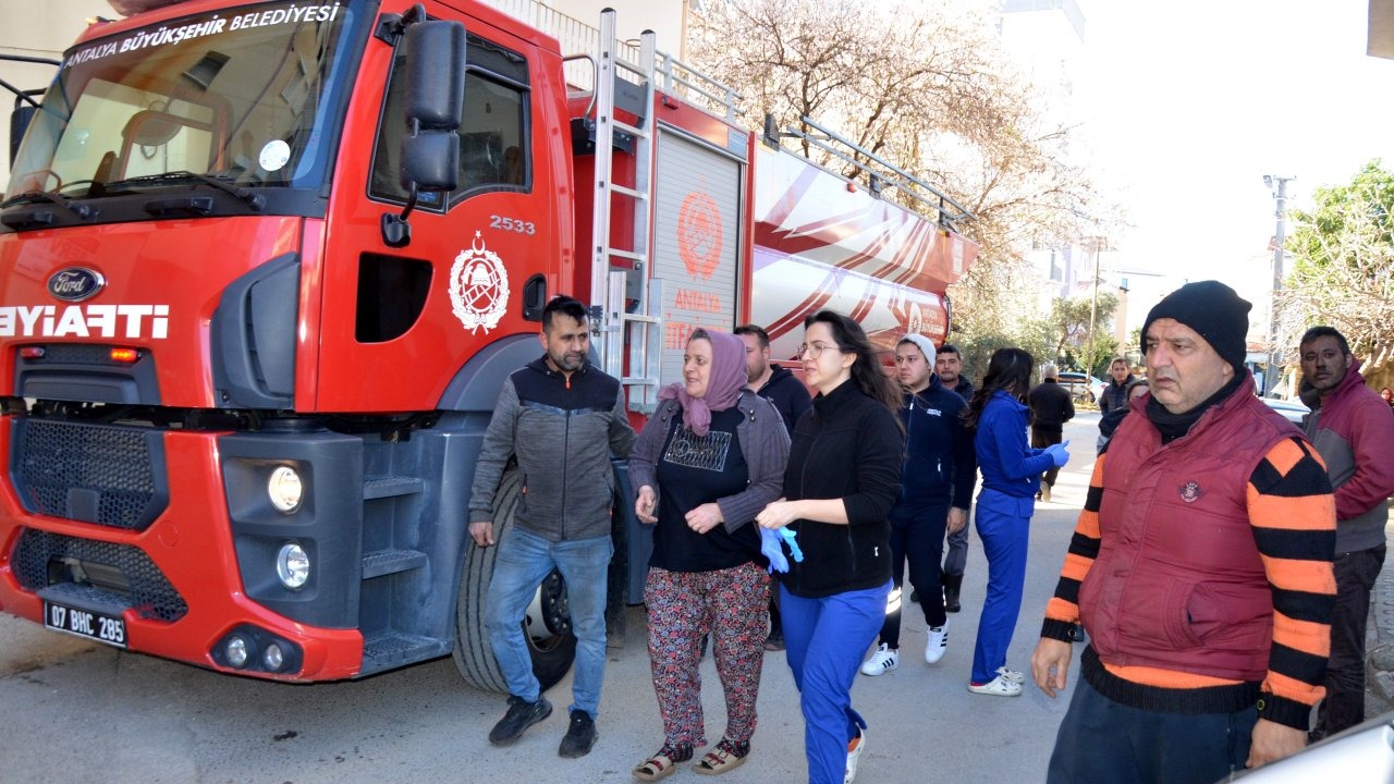 Ev yangını korkuttu