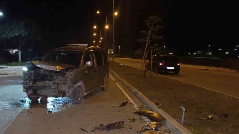 Antalya'da kaza yerinden kaçan alkollü sürücü: "Araba sizin olsun, ben her şeye kabulüm"