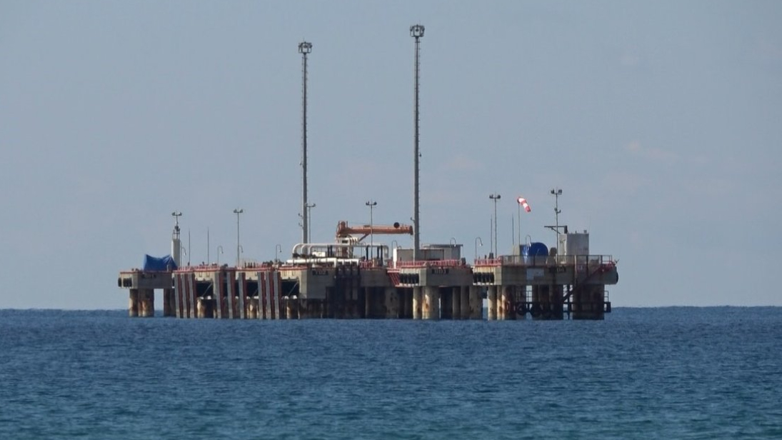 Alanya’da turizmcilerden Aytemiz’e ait akaryakıt dolum tesisine olumlu ÇED raporu verilmesine tepki