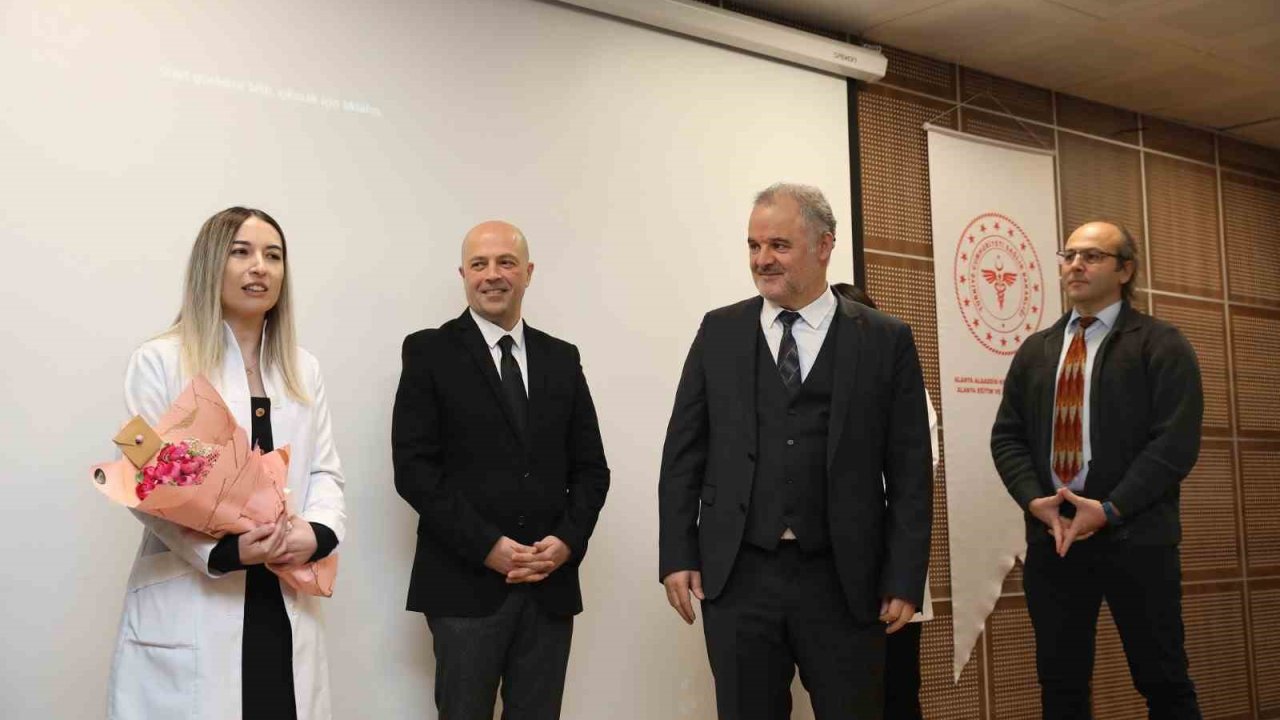 ALKÜ ve Alanya EAH ilk uzmanını verdi