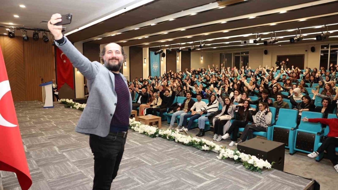 Antalya'da Alkü’de "Hayat senden ne bekliyor" konulu etkinlik
