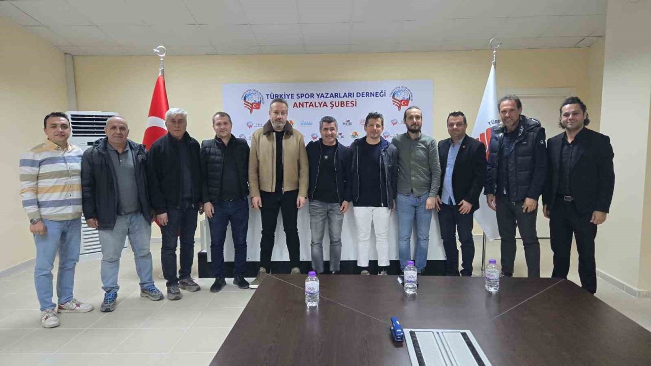 Antalyaspor Başkanı Sinan Boztepe: "Emre Belözoğlu ile takımdaki hava ciddi olarak değişti"
