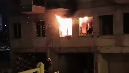 Antalya’da metruk binada yangın
