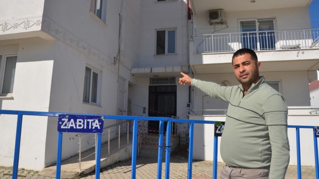 Antalya'da yıkılma tehlikesiyle mühürlenen binadan tahliye edilenler, eşyalarını zabıta eşliğinde alabilecek