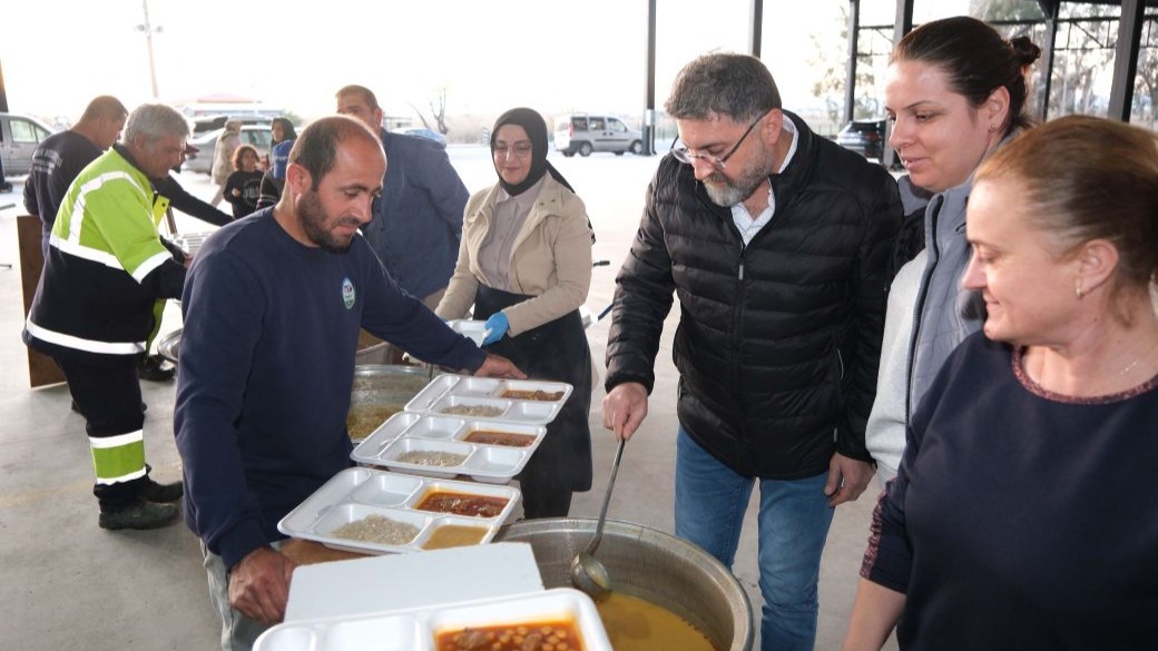 Serik Belediyesi'nden iftar sofraları