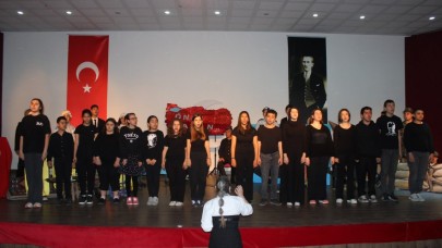 'Vatan Sağ Olsun' oratoryosunu sahnelediler