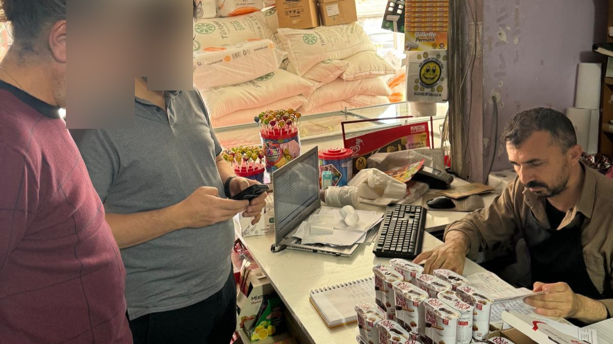 Market market dolaşıp 1 milyon liralık veresiye borcu kapattılar