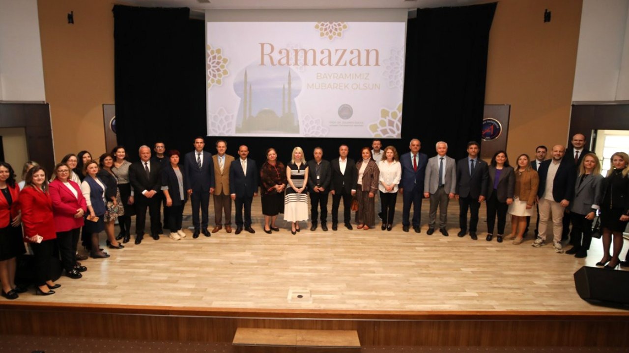 Rektör Özkan'dan bayramlaşmada duygusal konuşma