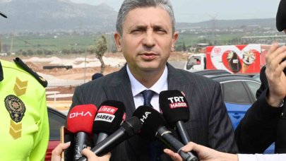 Antalya’da bayram yoğunluğu: Kent girişinde araç kuyrukları oluştu