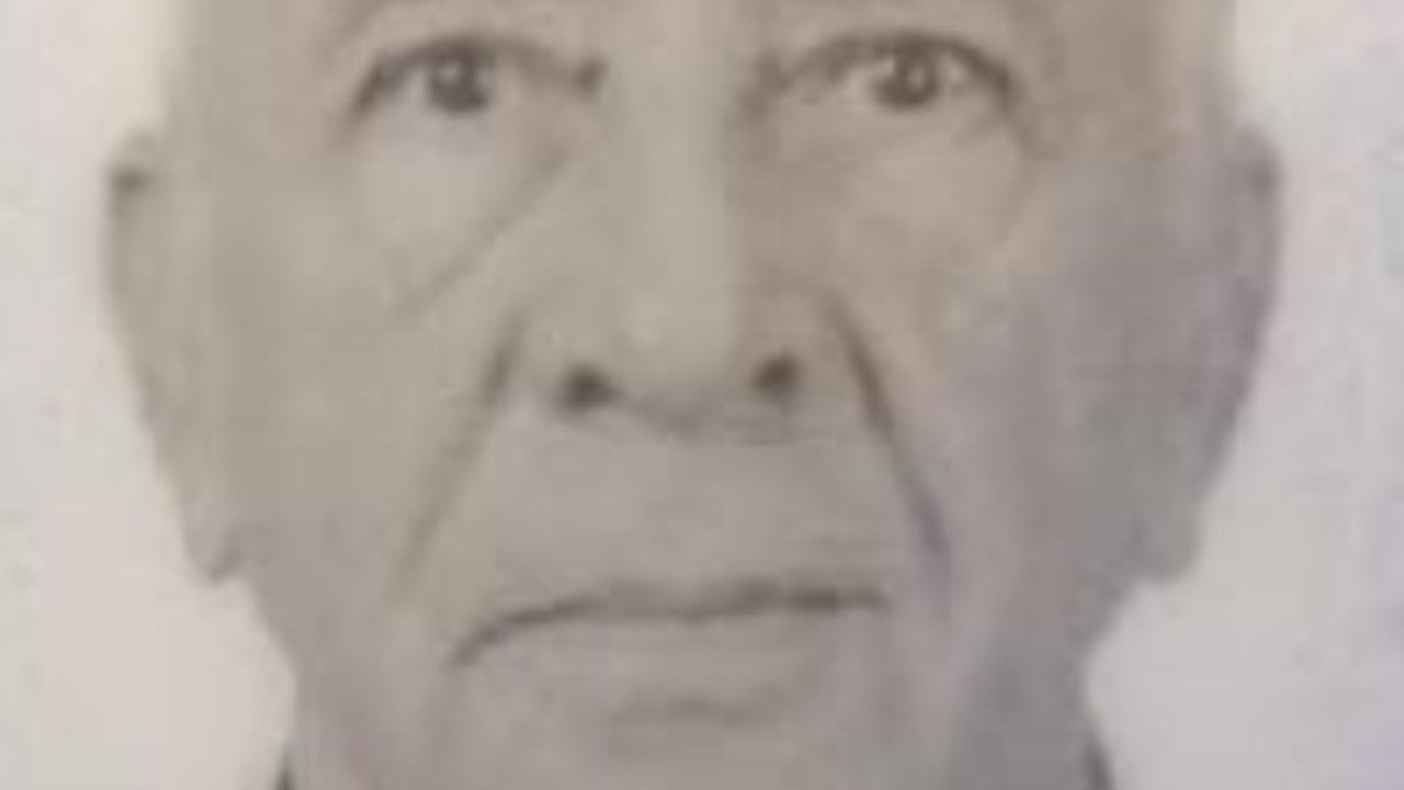 Evinin yanında yere yığılan yaşlı adam hayatını kaybetti