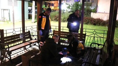Parkta tartıştığı kişi darbetti