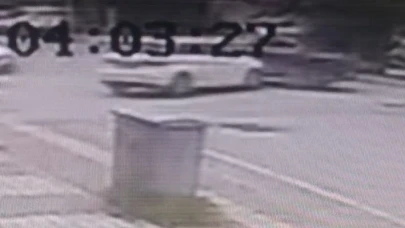 Manavgat’ta kontrolsüz kavşakta kaza: 1 yaralı