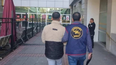 Mersin'de hapis cezasıyla aranan 2 hükümlü yakalandı