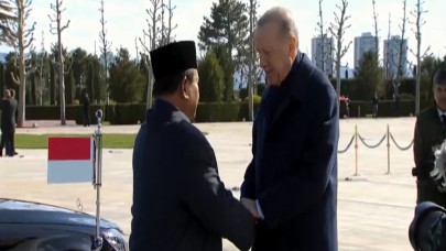 Cumhurbaşkanı Erdoğan, Endonezya Cumhurbaşkanı Subianto'yu resmi törenle karşıladı
