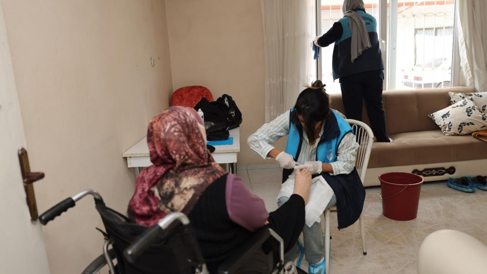 Akdeniz Belediyesi hizmetleriyle gönüllere dokunuyor