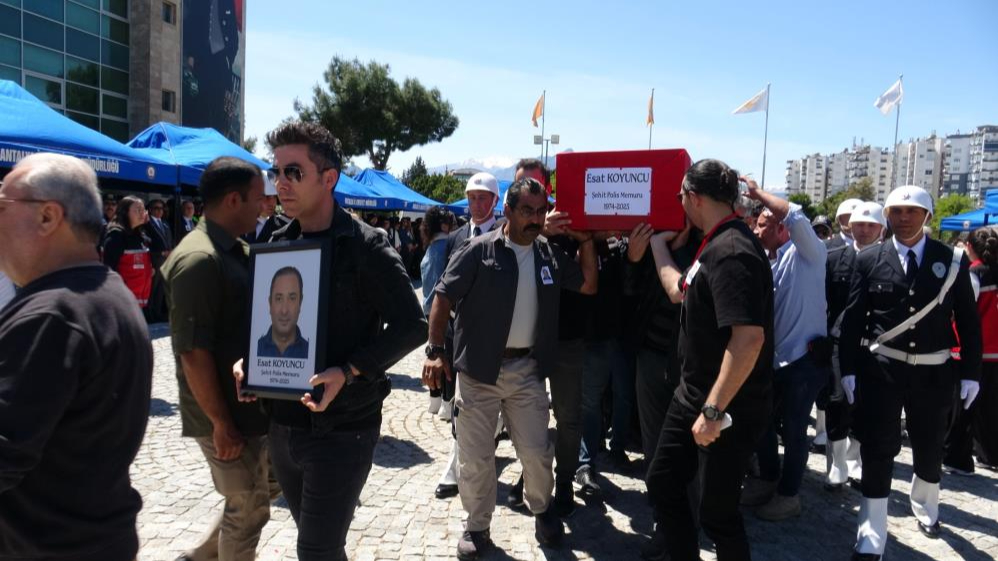 Kalp krizi geçirip hayatını kaybeden polisin eşinin sözleri yürekleri dağladı: "Lütfen kalk aşkım"