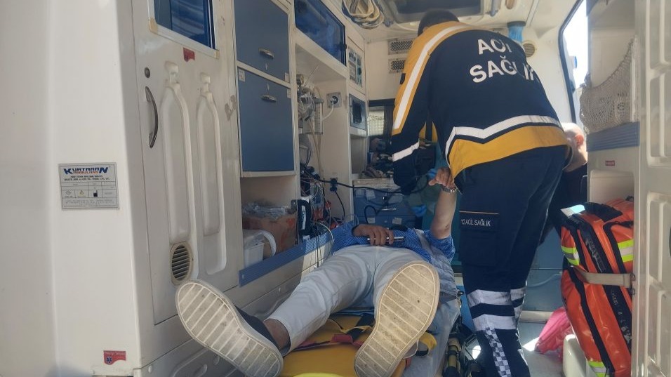 ANTALYA'nın Korkuteli ilçesindee kaza: 4 yaralı