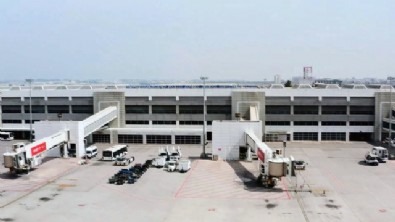 Yenilenen Antalya Havalimanı'nda Yolculuk Başlıyor!