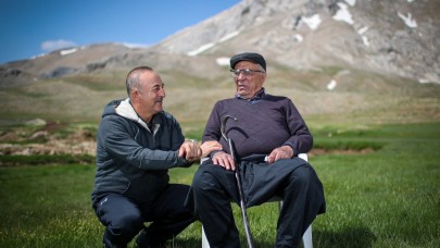 Çavuşoğlu Ailesinin Acı Kaybı: Osman Çavuşoğlu Son Yolculuğuna Uğurlanıyor