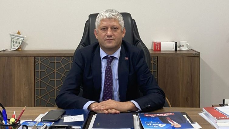 Eski belediye başkan adayı, alacaklısının babasını yaraladı