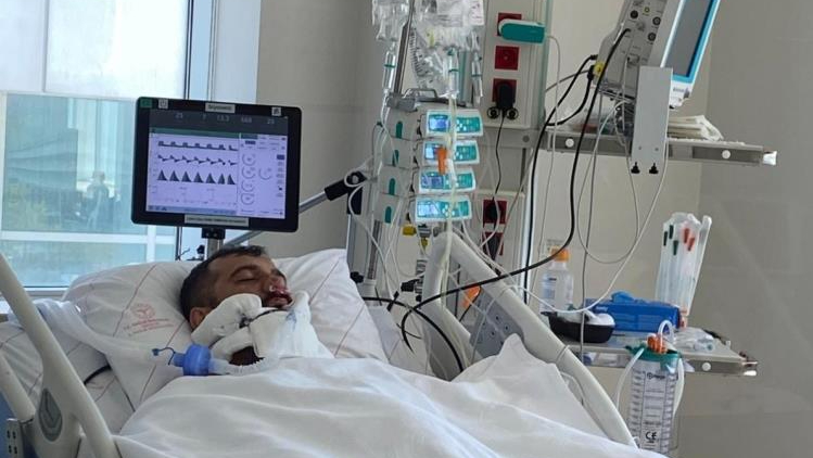 Antalya'da Sosyal Medya Atışması Bıçaklı Kavgaya Dönüştü,