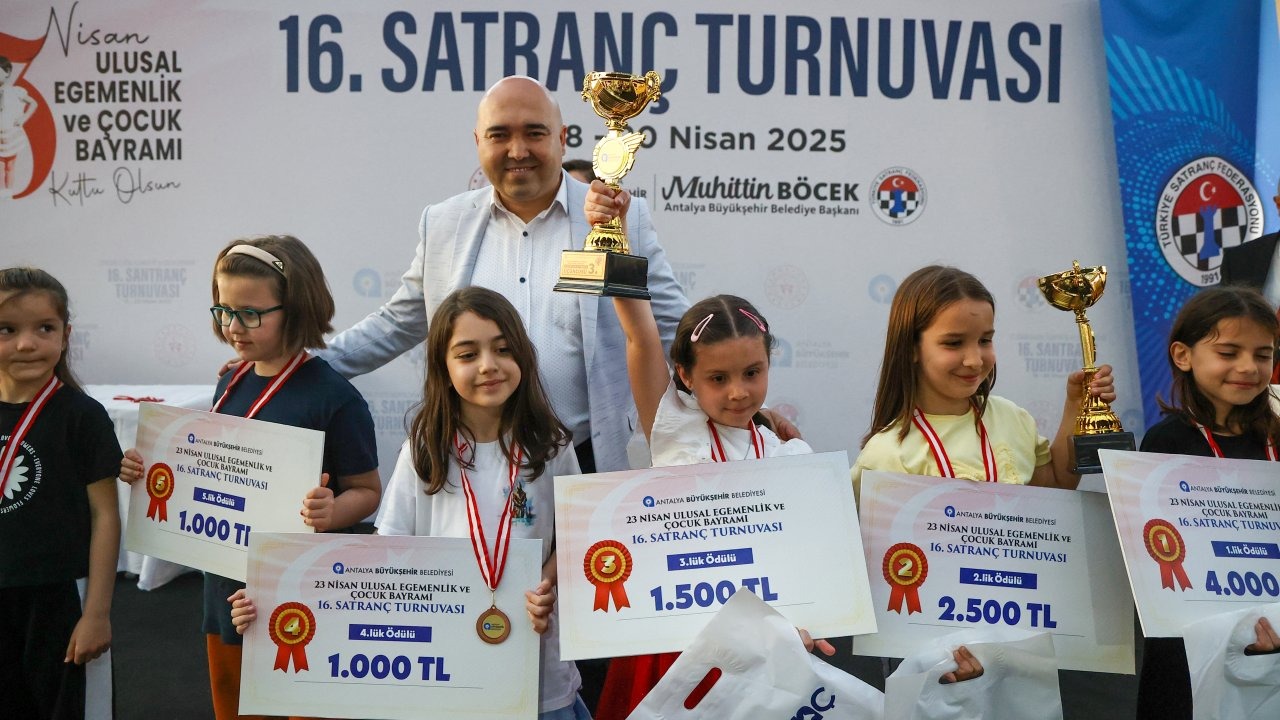 16. Satranç Turnuvası sona erdi