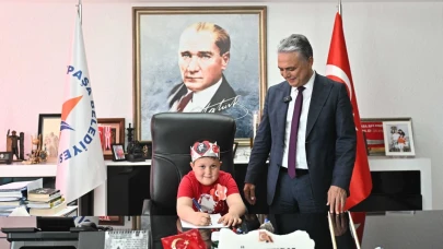 Başkan Uysal'dan 23 Nisan mesajı: Nice kuşaklar vatan sevgisiyle büyüsün