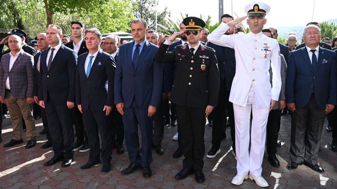 Kemer'de '23 Nisan' coşkusu
