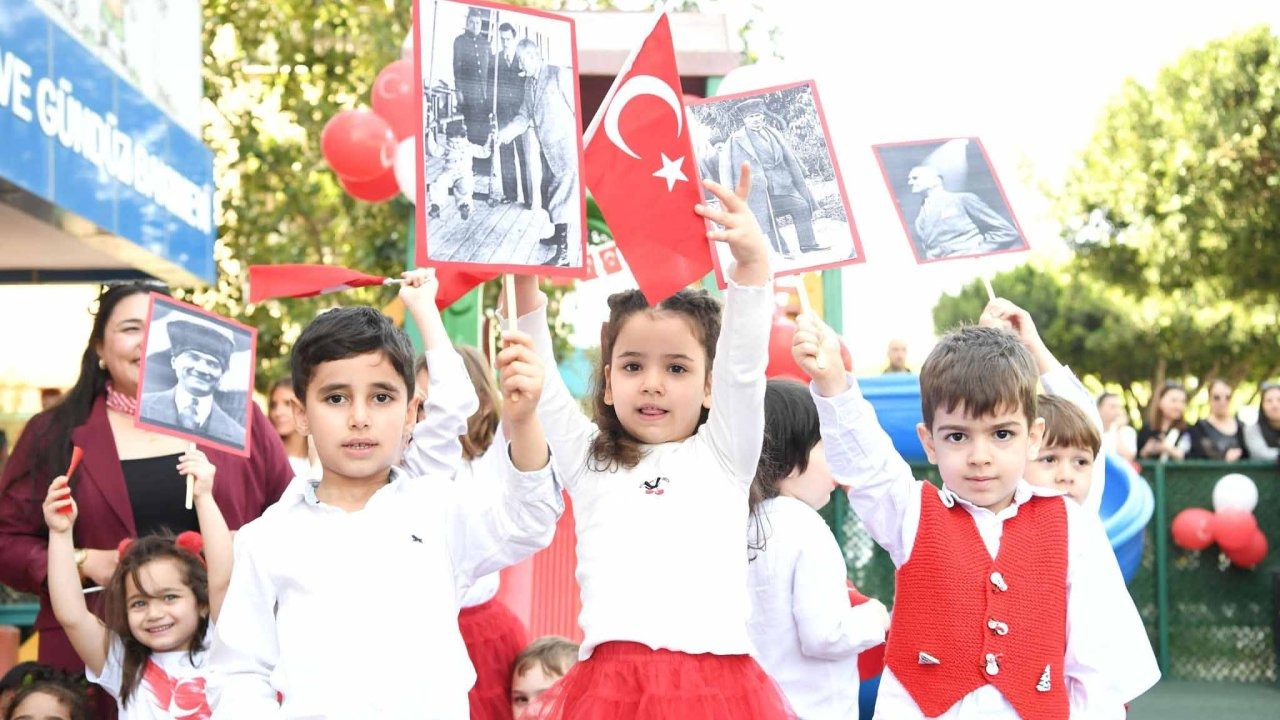 Konyaaltı kreşlerinde 23 Nisan coşkusu