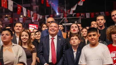 Antalya 23 Nisan'ı, Mustafa Sandal konseri ile kutladı