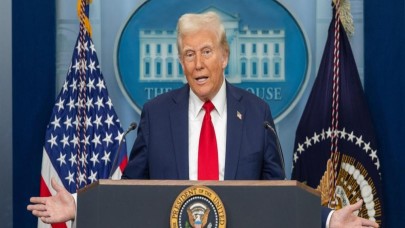 Trump: ABD gemileri Panama ve Süveyş Kanalı'ndan ücretsiz geçmeli