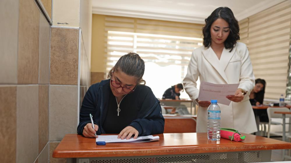 ATABEM’in üniversite adayları sınava sıkı hazırlanıyor