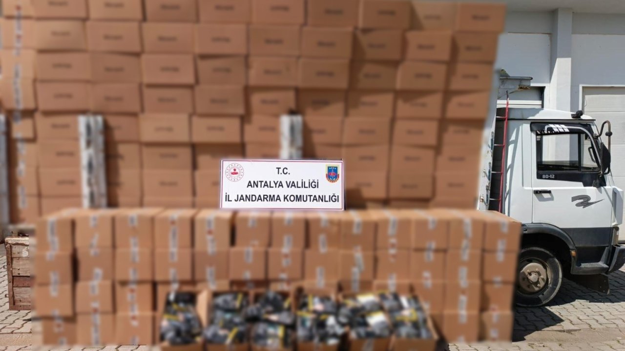 Antalya’da 4 ton kaçak tütün ele geçirildi