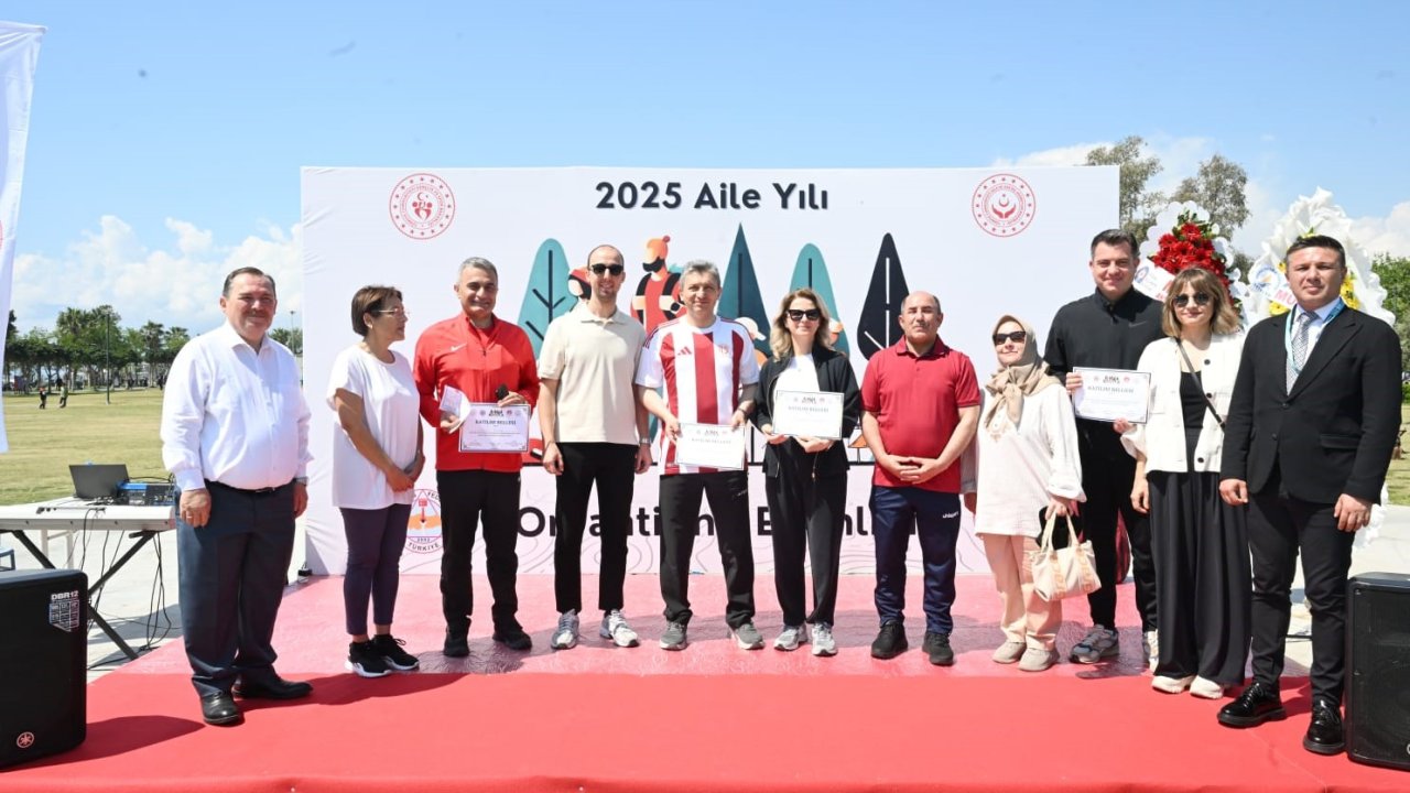 Antalya’da  ’Yolum Oryantiring, Pusulam Ailem’ Etkinliği