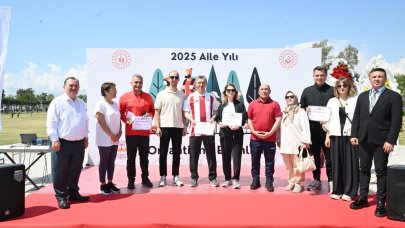 Antalya’da  ’Yolum Oryantiring, Pusulam Ailem’ Etkinliği