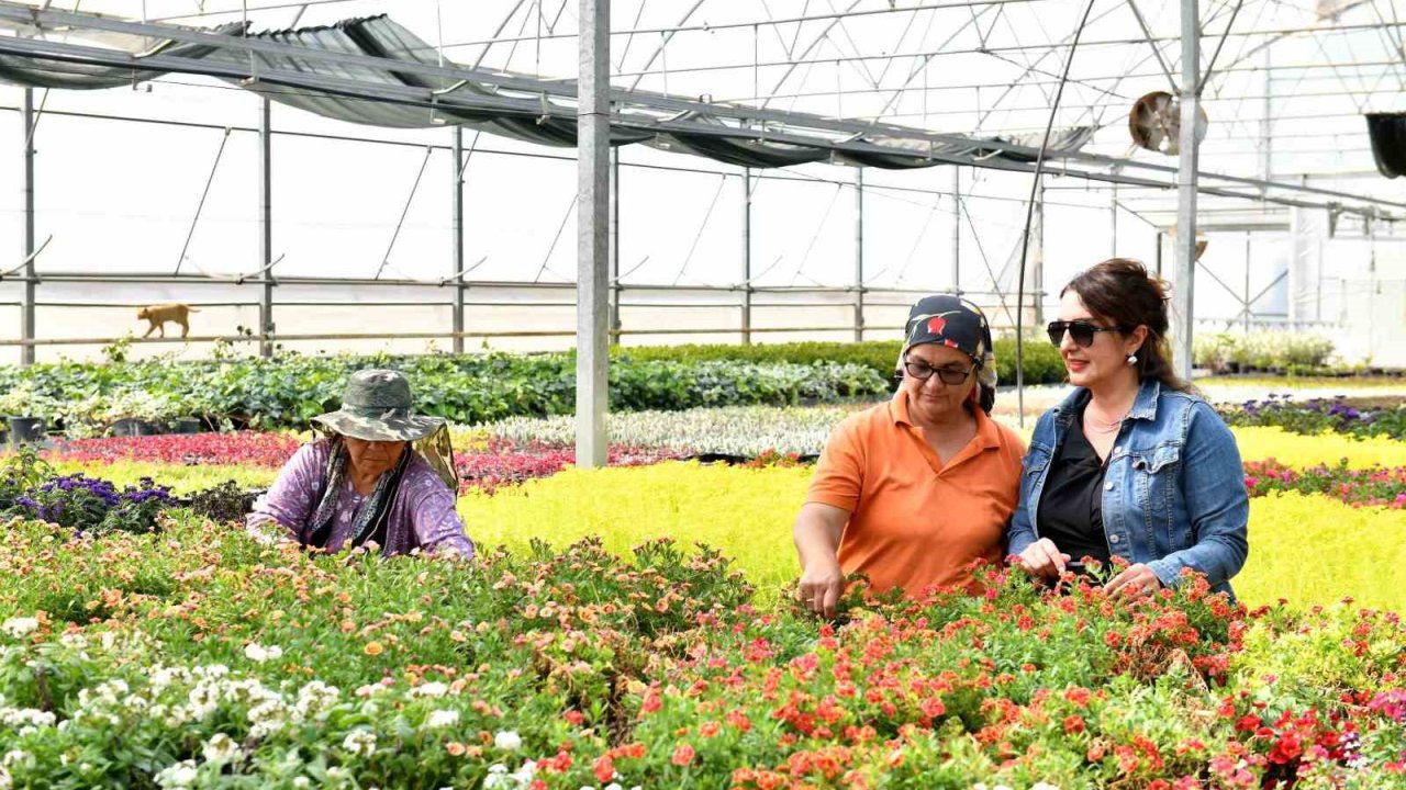Antalya’da çiçeğin Rio Karnavalı başlıyor