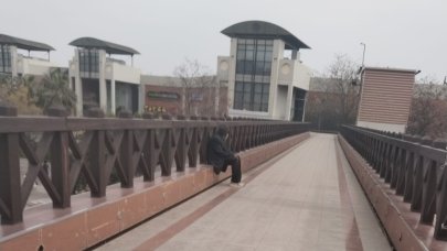 Antalya’da dilencinin üzerinden çıkanlar döviz bürosunu aratmadı