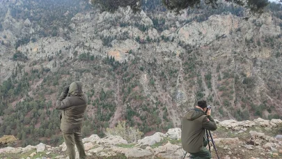 Antalya’da kaçak avlanan 3 kişiye yasal işlem uygulandı