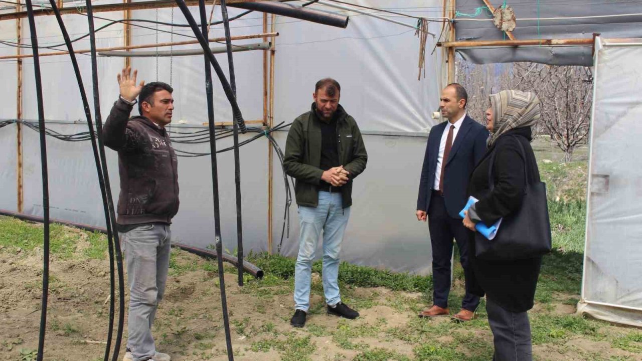 Elmalı’da çiftçilere biyolojik mücadele eğitimi