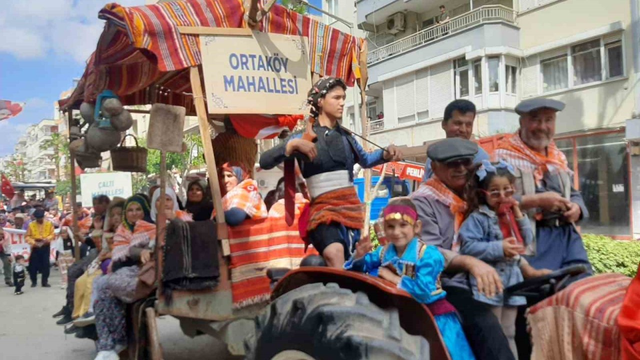Kumluca’da Renkli Görüntülere Sahne Olan Yörük Göçü  ....