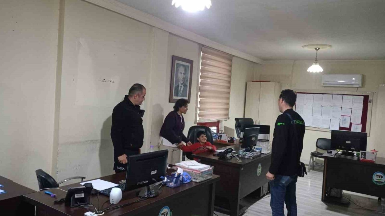Serik’te kaybolan küçük çocuk zabıta tarafından bulundu