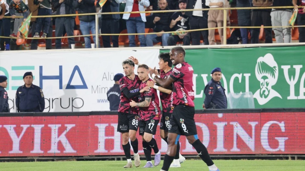 Trendyol Süper Lig: Alanyaspor: 1 - Samsunspor: 0 (İlk yarı)